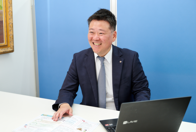 お客様の為に、働いて・働いて・働いて・働いて参りますのでお気軽にお申し付けくださいませ。