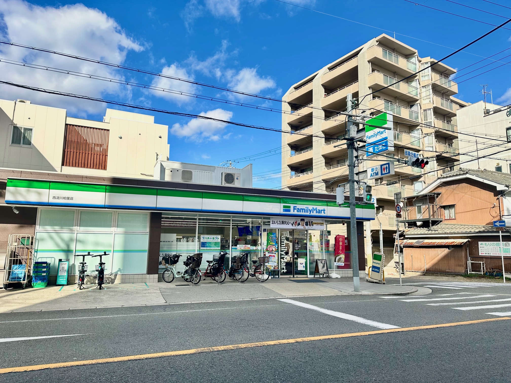ファミリーマート西淀川柏里店 徒歩2分 ファミリーマート西淀川柏里店 徒歩2分